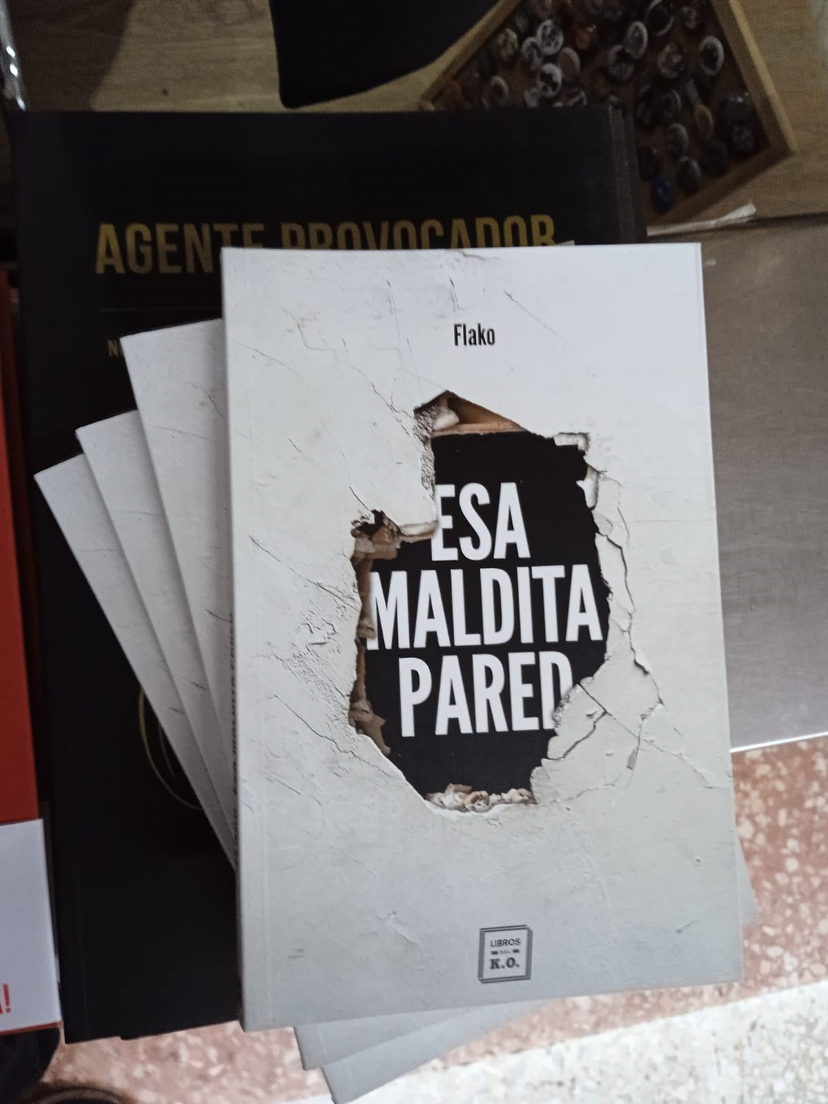 Esa Maldita Pared - Flako