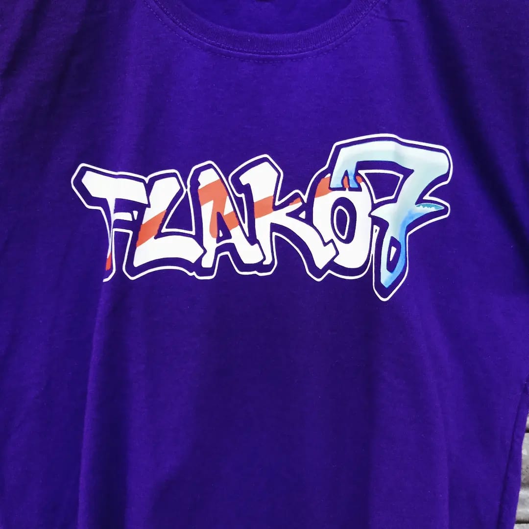Flako - Graffiti Morada Entallada