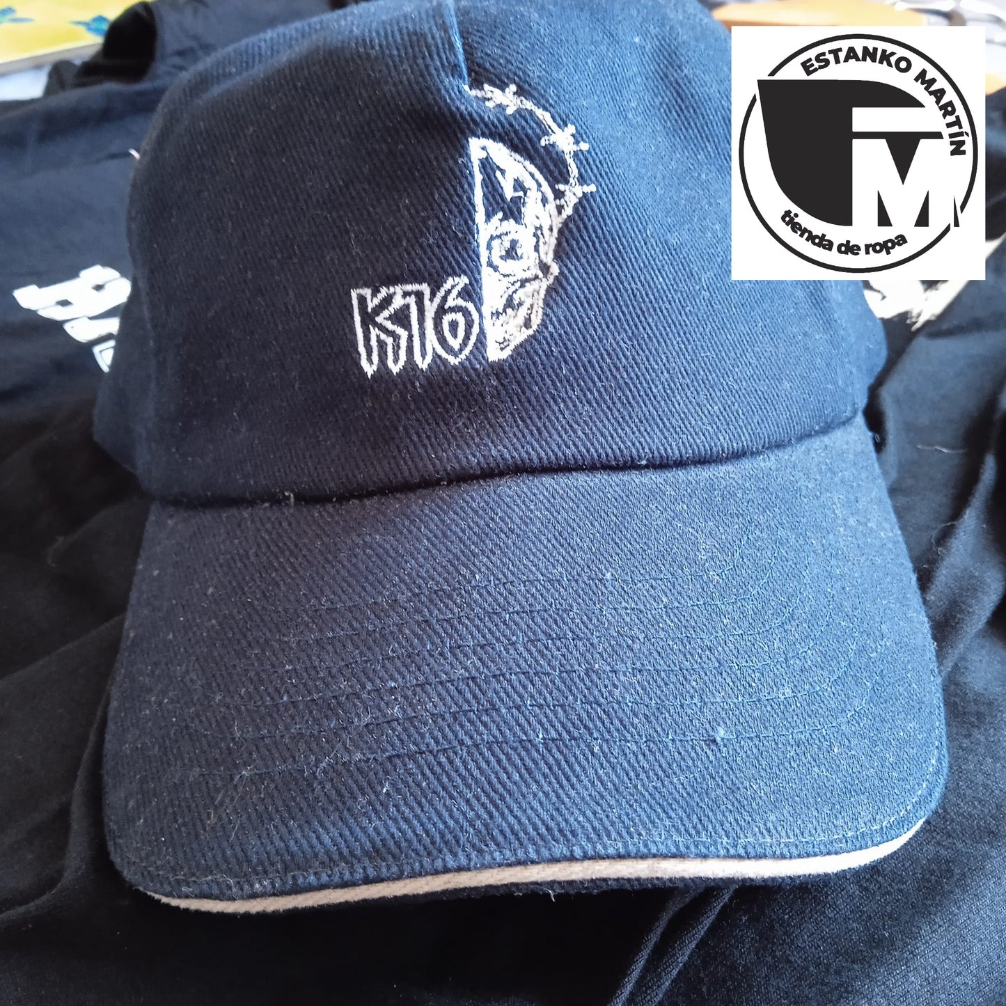 K16 - Gorra Bordada Azul