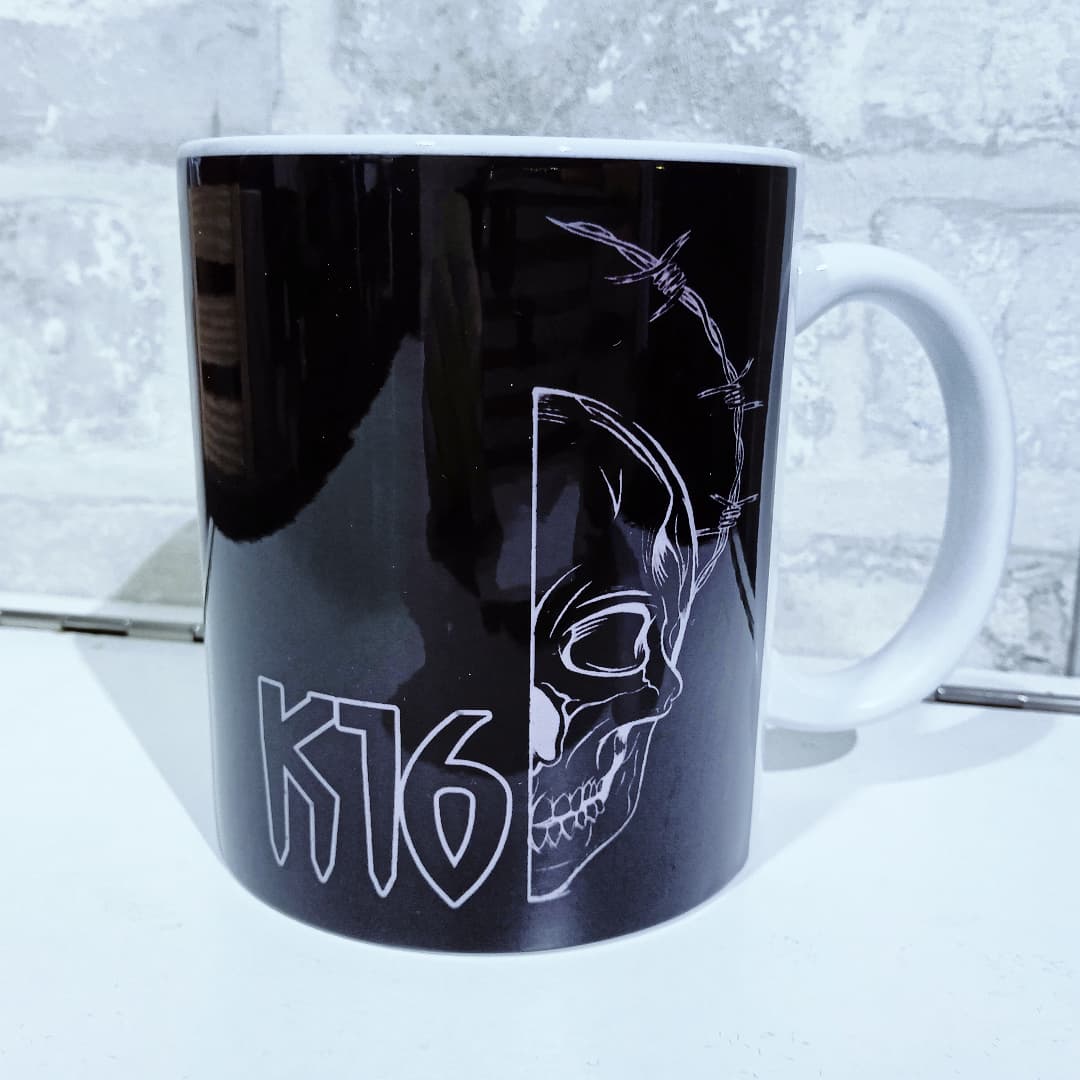 K16 - Taza Negra