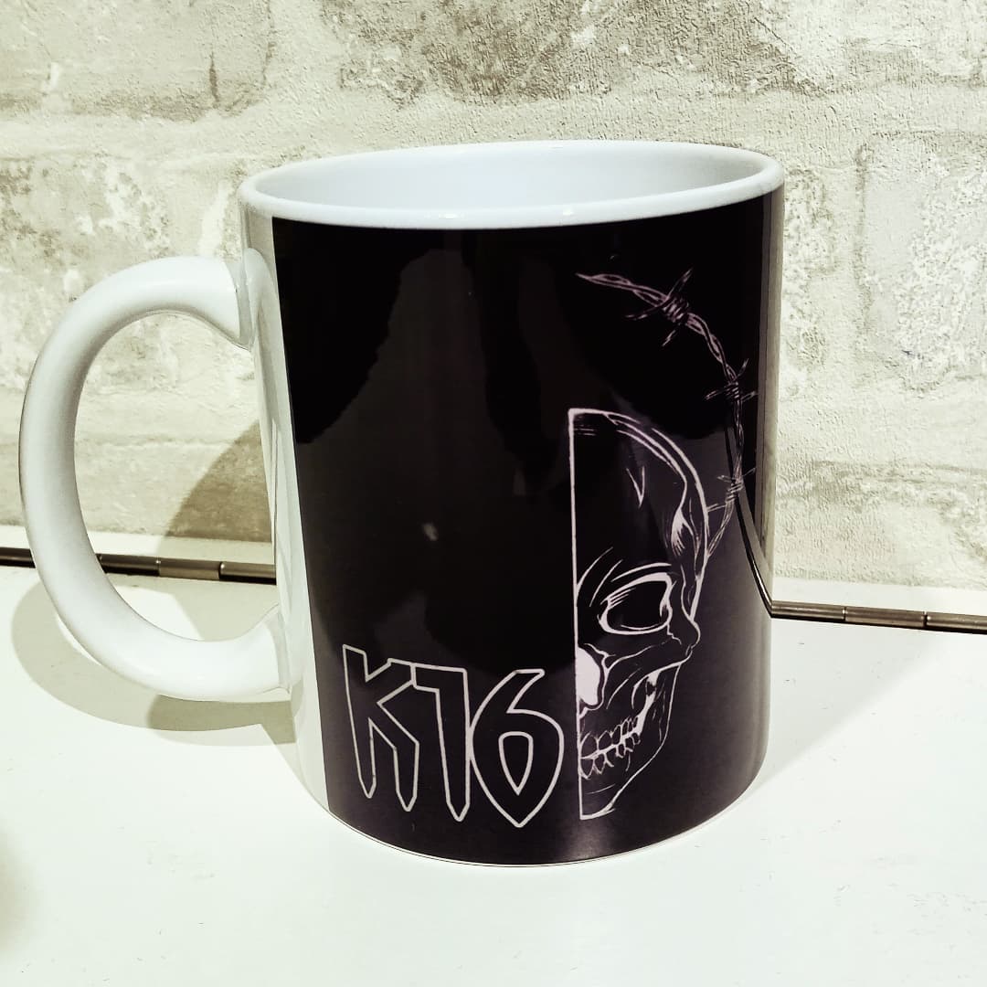 K16 - Taza Negra